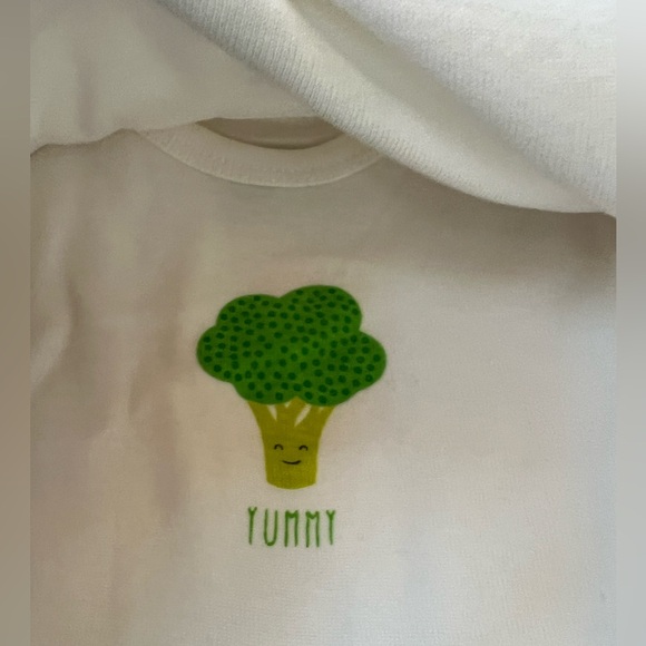 6-9m Rene Rofe Baby Onesies shirt Set of 5 Veggies vegetable garden 100% cotton - Picture 3 of 9